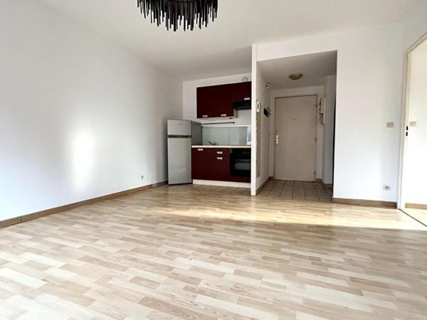A VENDRE : T2 à LILLE • • 179 000 € FAI • Réf. 1568