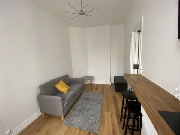 PARIS 15ème arrondissement Métros Convention/Plaisance