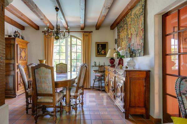 À 500 m du lac — Villa basco-landaise de caractère avec piscine