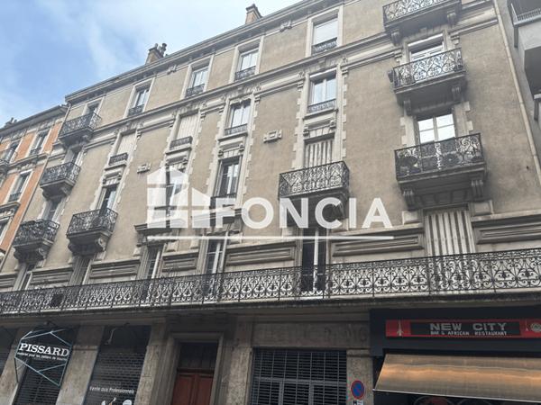 Location Appartement meublé 2 pièces 57.86 m² - 22 RUE CONDORCET Grenoble 38000