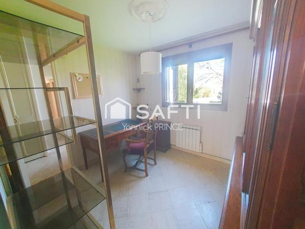 Spacieux pavillon 8pièces, 5chambres,sur sous sol!