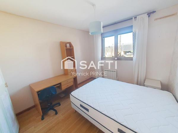 Spacieux pavillon 8pièces, 5chambres,sur sous sol!