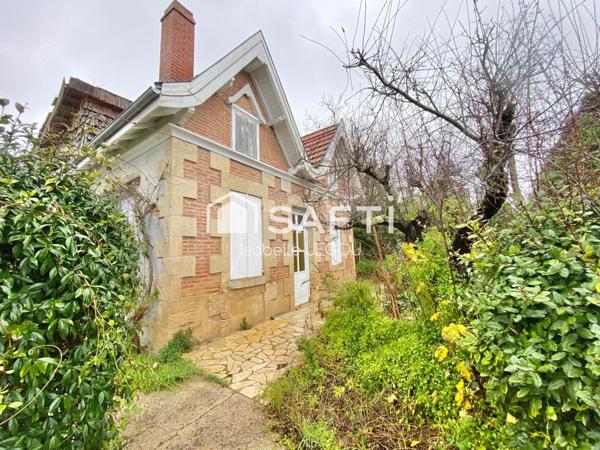 Arcachonnaise au port de Gujan-Mestras avec grand terrain au calme