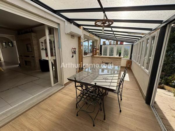 Vente                                                      Maison
                        
                     7 pièces                      200 m2                     à Sainte-Maxime