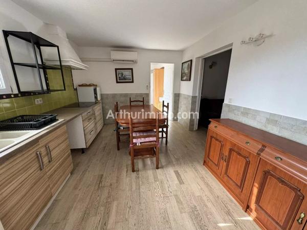 Vente                                                      Maison
                        
                     7 pièces                      200 m2                     à Sainte-Maxime