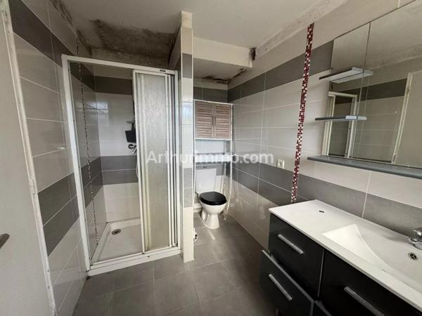 Vente                                                      Maison
                        
                     7 pièces                      200 m2                     à Sainte-Maxime
