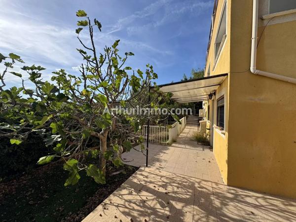 Vente                                                      Maison
                        
                     7 pièces                      200 m2                     à Sainte-Maxime
