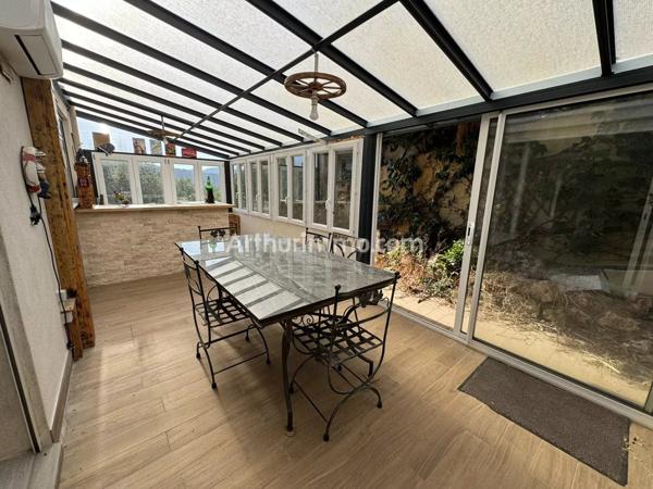 Vente                                                      Maison
                        
                     7 pièces                      200 m2                     à Sainte-Maxime