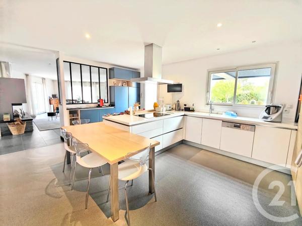 Maison à vendre  5 pièces - 202,07 m 2   TOURNEFEUILLE  - 31
