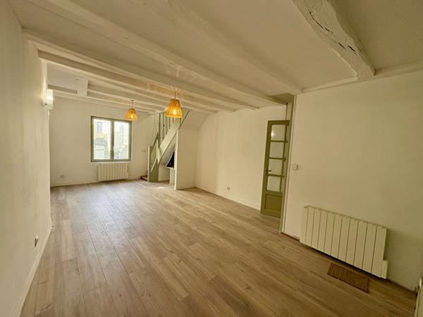 Maison Saumur 3 pièce(s) 90 m2