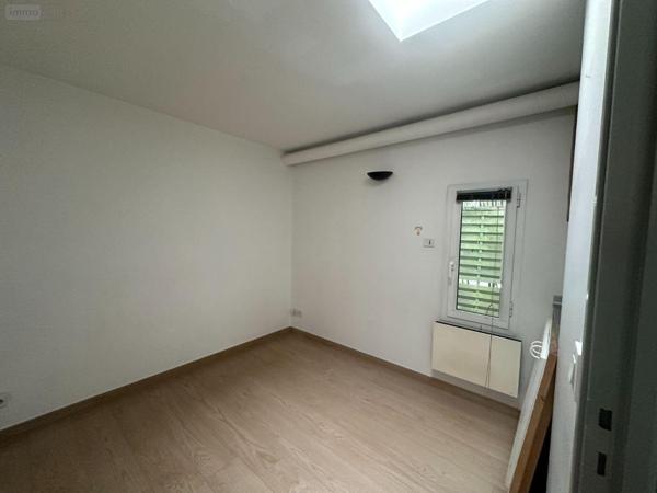 Local professionnel à louer à Pessac en Gironde (33600), ref : 147/841