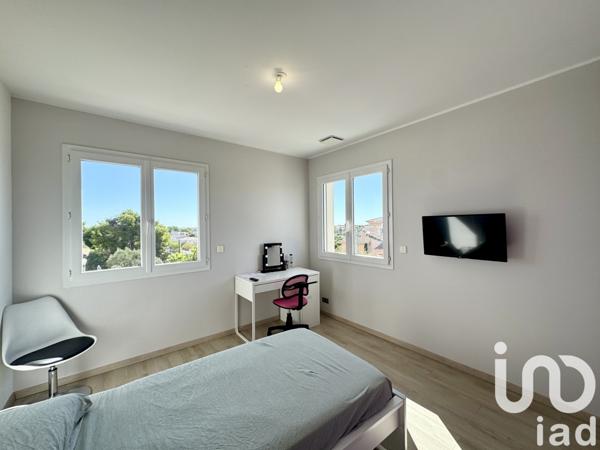 Maison à vendre 5 pièces 150 m² Villeneuve-lès-Maguelone