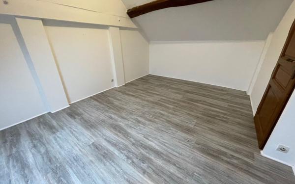 Maison à louer    3 pièces •  Jouy-sur-Morin