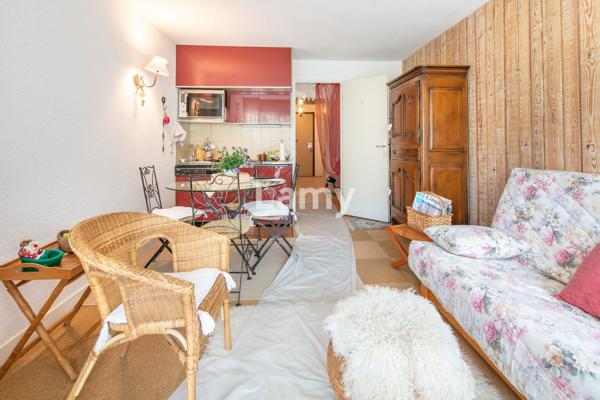 Parking + annexe + annexe + appartement