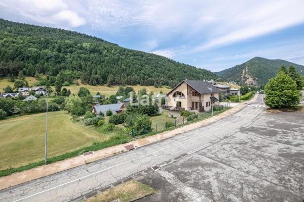 Parking + annexe + annexe + appartement