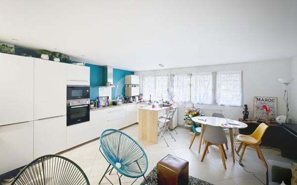 Appartement à vendre    2 pièces • 66 m2 Paris 13