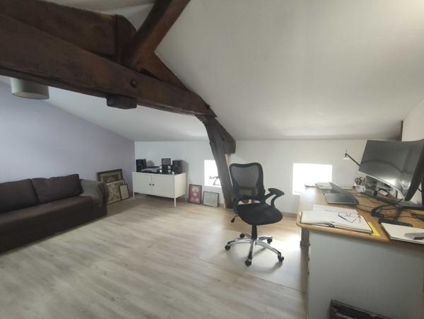 MAISON FAMILIALE A LA CAMPAGNE AVEC PARC ATTENANT