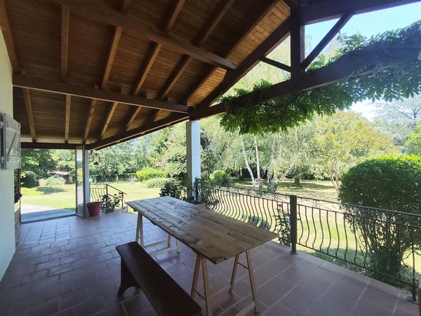 MAISON FAMILIALE A LA CAMPAGNE AVEC PARC ATTENANT