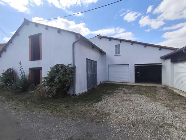 MAISON FAMILIALE A LA CAMPAGNE AVEC PARC ATTENANT