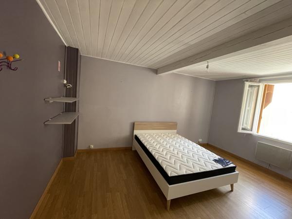 Maison de village de type 4 avec remise Villespy (11170)