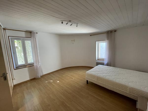 Maison de village de type 4 avec remise Villespy (11170)