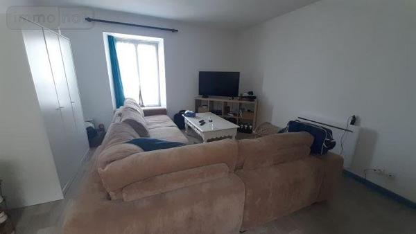 Local mixte (Professionnel/Habitation) à vendre à Saint-Aubin-d'Aubigné en Ille-et-Vilaine (35250), ref :