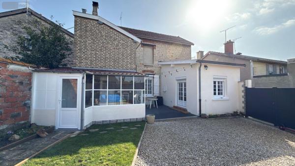 Maison de ville à vendre à Châlons-en-Champagne dans la Marne (51000), ref : 51001-164