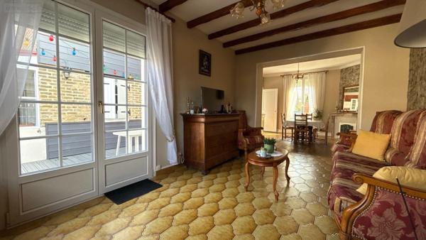 Maison de ville à vendre à Châlons-en-Champagne dans la Marne (51000), ref : 51001-164