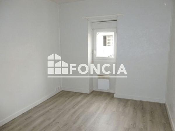 Location Appartement 2 pièces 31.33 m² - 162 RUE NATIONALE Le Mans 72100