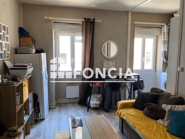 Location Appartement 2 pièces 31.33 m² - 162 RUE NATIONALE Le Mans 72100