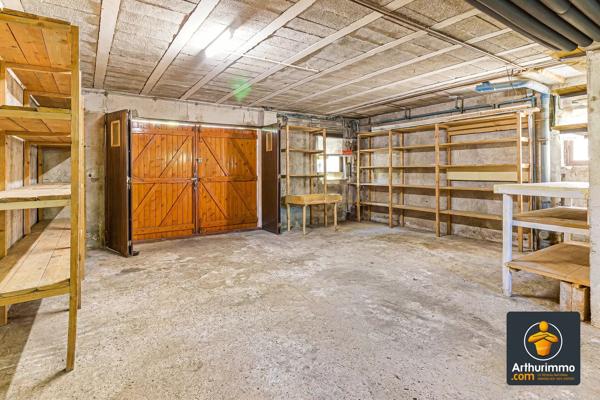 Vente                                                      Maison
                        
                     6 pièces                      193 m2                     à Brignais
