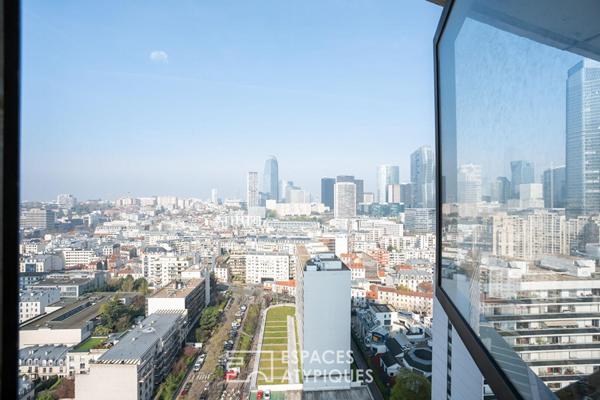 Étage élevé à raviver avec loggia et vue imprenable