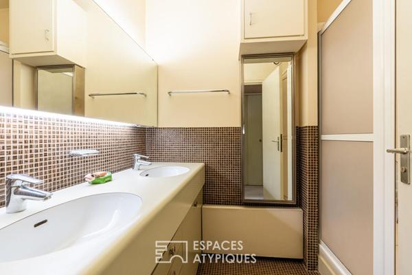 Étage élevé à raviver avec loggia et vue imprenable