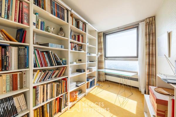 Étage élevé à raviver avec loggia et vue imprenable