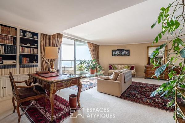 Étage élevé à raviver avec loggia et vue imprenable