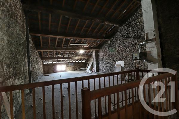 Appartement à vendre  6 pièces - 220,57 m2 PONCIN - 01