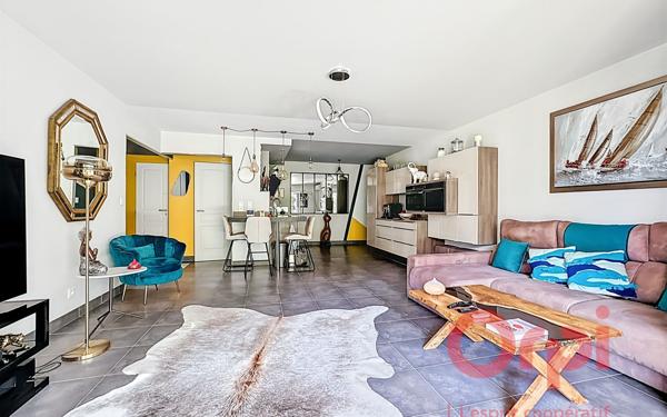 Appartement à vendre    3 pièces • 75,50 m2 Saint-Raphaël