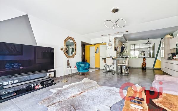 Appartement à vendre    3 pièces • 75,50 m2 Saint-Raphaël