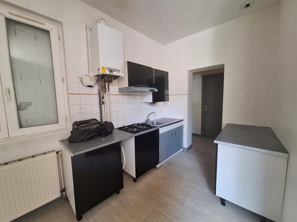 Appartement à vendre 58 240 € Montluçon 3 p 57 m² DPE E
