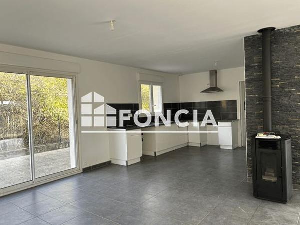 Location Maison 4 pièces 109.91 m² - CHEMIN DE LA COURTAUDIERE LES GREFFIERS Gien 45500