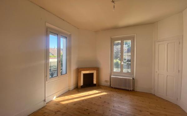 Maison à vendre    5 pièces • 115 m2 Rives