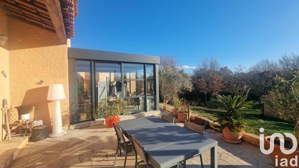 Maison traditionnelle 8 pièces de 242 m² à Tourves (83170)