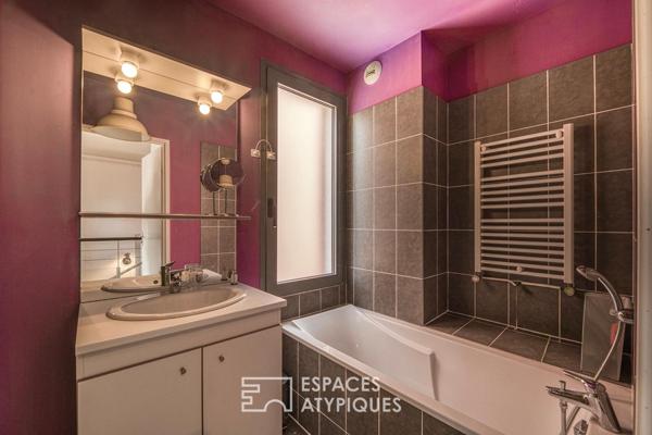 Loft duplex avec loggia et jardin, dans un ancien batiment portuaire