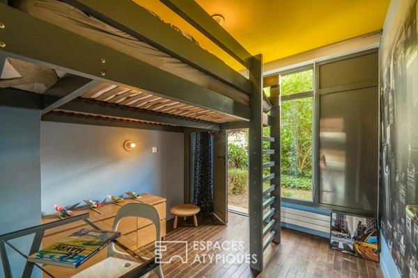 Loft duplex avec loggia et jardin, dans un ancien batiment portuaire