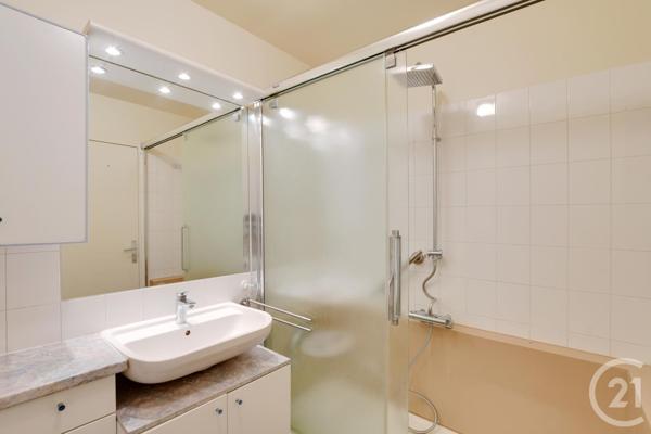 Appartement F3 à vendre  3 pièces - 77 m2 PARIS - 75020