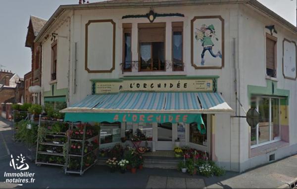 UNE MAISON A USAGE D'HABITATION