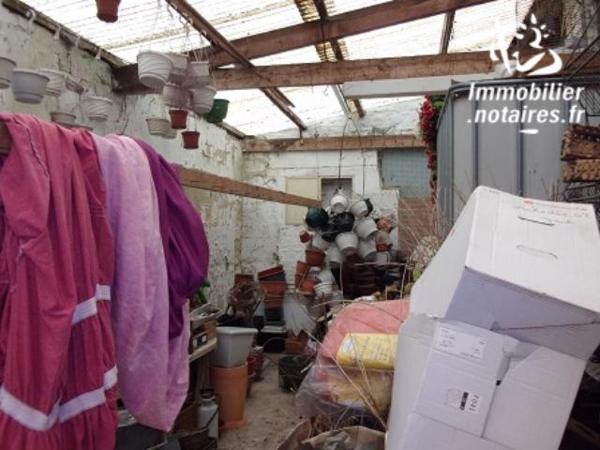 UNE MAISON A USAGE D'HABITATION