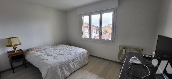 Appartement dernier étage Centre ville