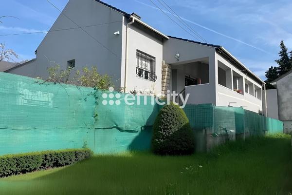 Maison 9 pièces - 250 m²