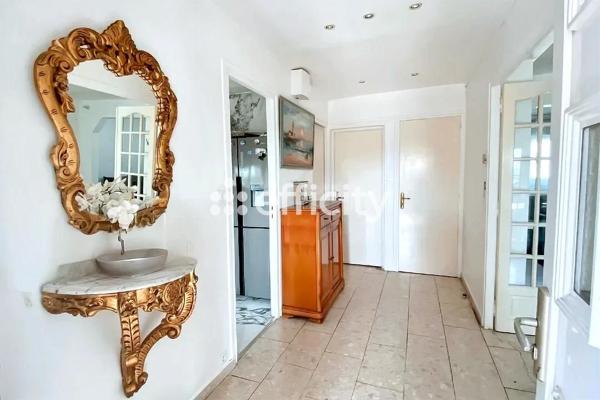 Maison 9 pièces - 250 m²